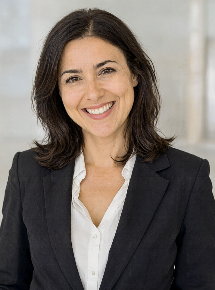 Maria Pelchek Headshot
